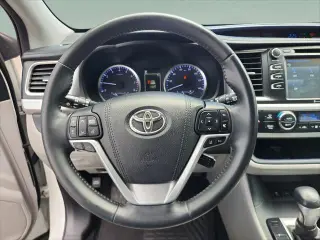 Toyota Highlander 2018 LE 4dr SUV (3.5L V6)