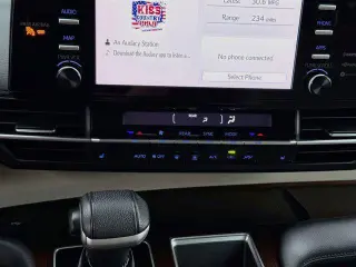 Toyota Sienna 2021 XLE 7-Pasajeros 4dr Mini-Van