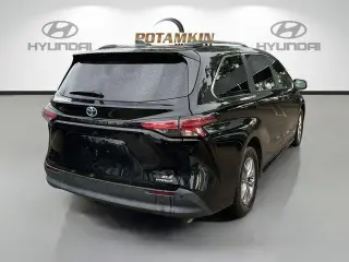 Toyota Sienna 2021 XLE 7-Pasajeros 4dr Mini-Van