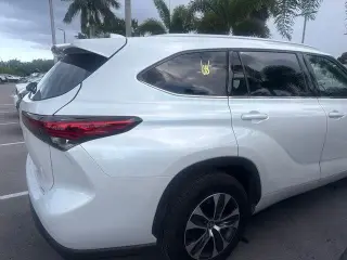 Toyota Highlander 2022 XLE 4dr SUV