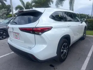 Toyota Highlander 2022 XLE 4dr SUV