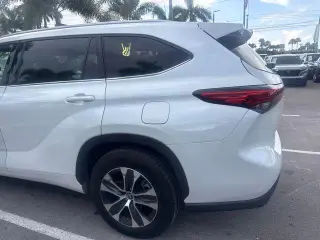 Toyota Highlander 2022 XLE 4dr SUV