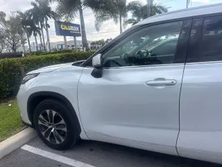Toyota Highlander 2022 XLE 4dr SUV