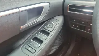 Hyundai SONATA 2022 SE 4p Sed (lanzamiento a mitad de año)