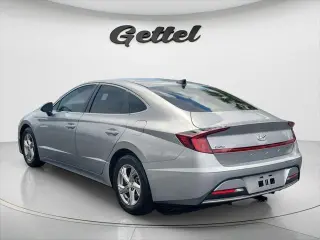 Hyundai SONATA 2022 SE 4p Sed (lanzamiento a mitad de año)