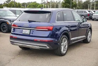 Audi Q7 2022 AWD quattro Premium Plus 45 TFSI SUV 4 puertas