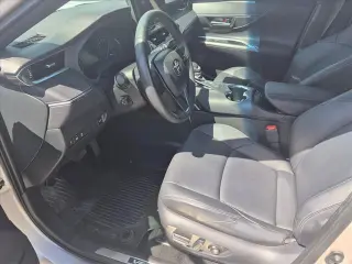 Toyota Venza 2024 AWD XLE 4dr Crossover