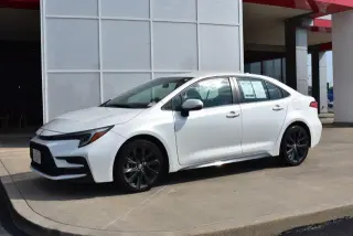 Toyota Corolla 2024 SE 4dr Sedan
