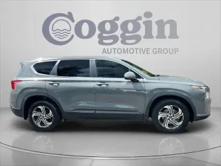 Hyundai SANTA FE 2022 SE 4dr Crossover (versión de mitad de año)
