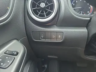 Hyundai KONA 2022 SE 4p Crossover