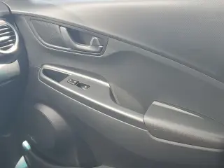 Hyundai KONA 2019 SEL 4dr Crossover