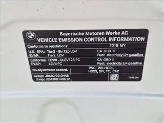 BMW Serie 3 2018 330e iPerformance 4dr Sedán