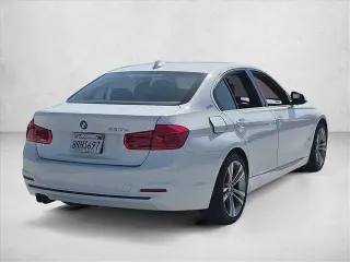 BMW Serie 3 2018 330e iPerformance 4dr Sedán