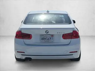 BMW Serie 3 2018 330e iPerformance 4dr Sedán