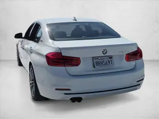 BMW Serie 3 2018 330e iPerformance 4dr Sedán