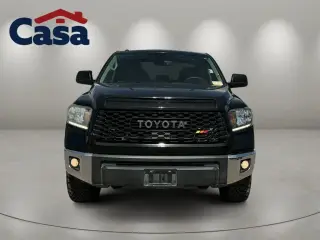Toyota Tundra 2019 4x4 SR5 4dr CrewMax Cab Pickup SB (5.7L V8 FFV)