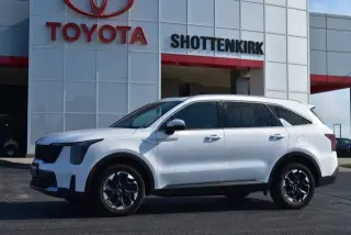 Kia Sorento 2024 AWD S 4dr SUV