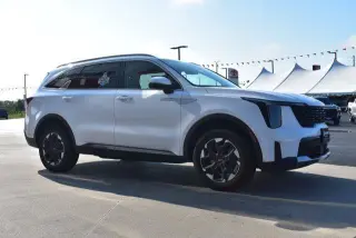 Kia Sorento 2024 AWD S 4dr SUV