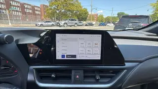 Lexus UX 250h 2024 AWD Premium 4dr Crossover
