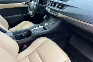 Lexus CT 200h 2017 4p Hatchback