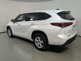 Toyota Highlander 2023 LE 4dr SUV