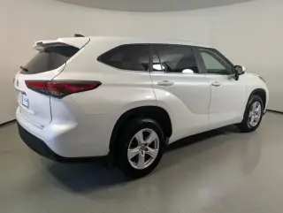 Toyota Highlander 2023 LE 4dr SUV