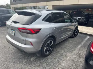 Ford Escape Híbrido 2023 AWD ST-Line Elite 4dr SUV