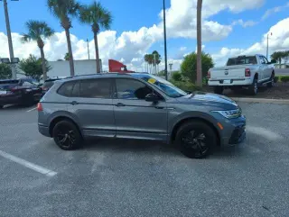 Volkswagen Tiguan 2023 SE R-Line Negro 4p SUV