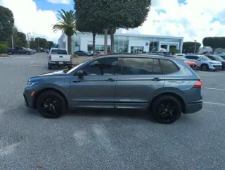 Volkswagen Tiguan 2023 SE R-Line Negro 4p SUV