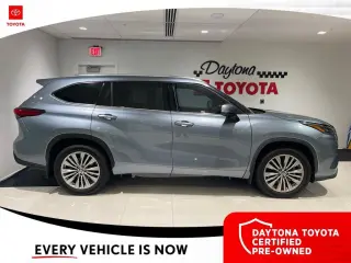 Toyota Highlander 2022 AWD Platinum 4dr SUV