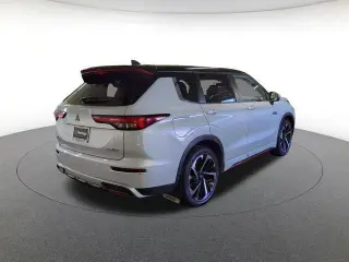 Mitsubishi Outlander PHEV 2024 AWD SE 4dr SUV