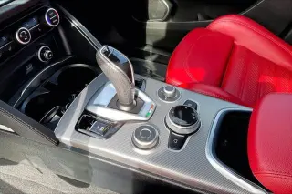 Alfa Romeo Stelvio 2023 AWD Veloce 4p Crossover