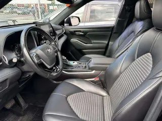 Toyota Highlander 2022 AWD XSE 4dr SUV