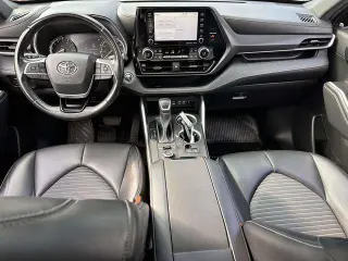 Toyota Highlander 2022 AWD XSE 4dr SUV