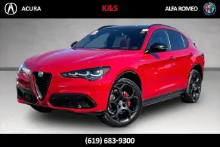 Alfa Romeo Stelvio 2025 AWD Base 4dr Crossover