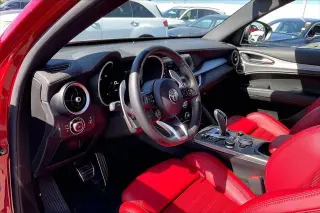 Alfa Romeo Stelvio 2025 AWD Base 4dr Crossover