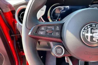 Alfa Romeo Stelvio 2025 AWD Base 4dr Crossover