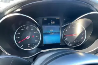 Mercedes-Benz Clase C 2019 C 300 4p Sedán