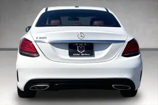 Mercedes-Benz Clase C 2019 C 300 4p Sedán