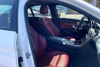 Mercedes-Benz Clase C 2019 C 300 4p Sedán