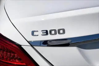 Mercedes-Benz Clase C 2019 C 300 4p Sedán