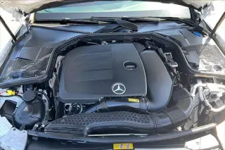 Mercedes-Benz Clase C 2019 C 300 4p Sedán