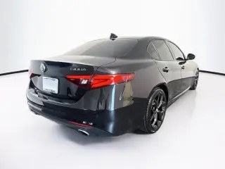 Alfa Romeo Giulia 2021 Ti 4dr Sedan