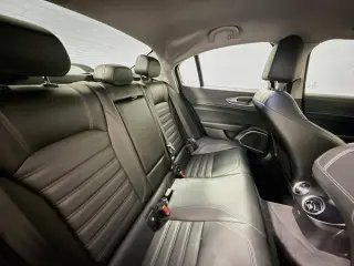 Alfa Romeo Giulia 2018 tracción en las cuatro ruedas Ti Sport 4p Sedan
