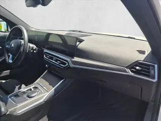 BMW Serie 3 2023 330i 4dr Sedán