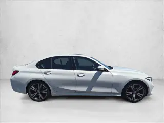 BMW Serie 3 2023 330i 4dr Sedán