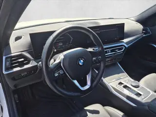 BMW Serie 3 2023 330i 4dr Sedán