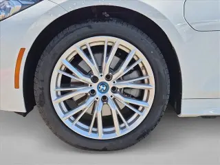 Serie 3 BMW 2024 330e 4p Sedán