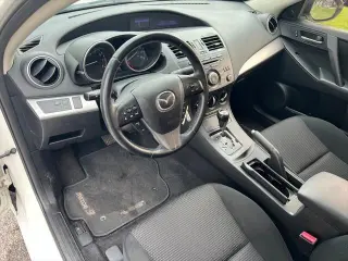 Mazda Mazda3 2012 i Touring 4dr Sedan 6M