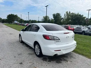 Mazda Mazda3 2012 i Touring 4dr Sedan 6M